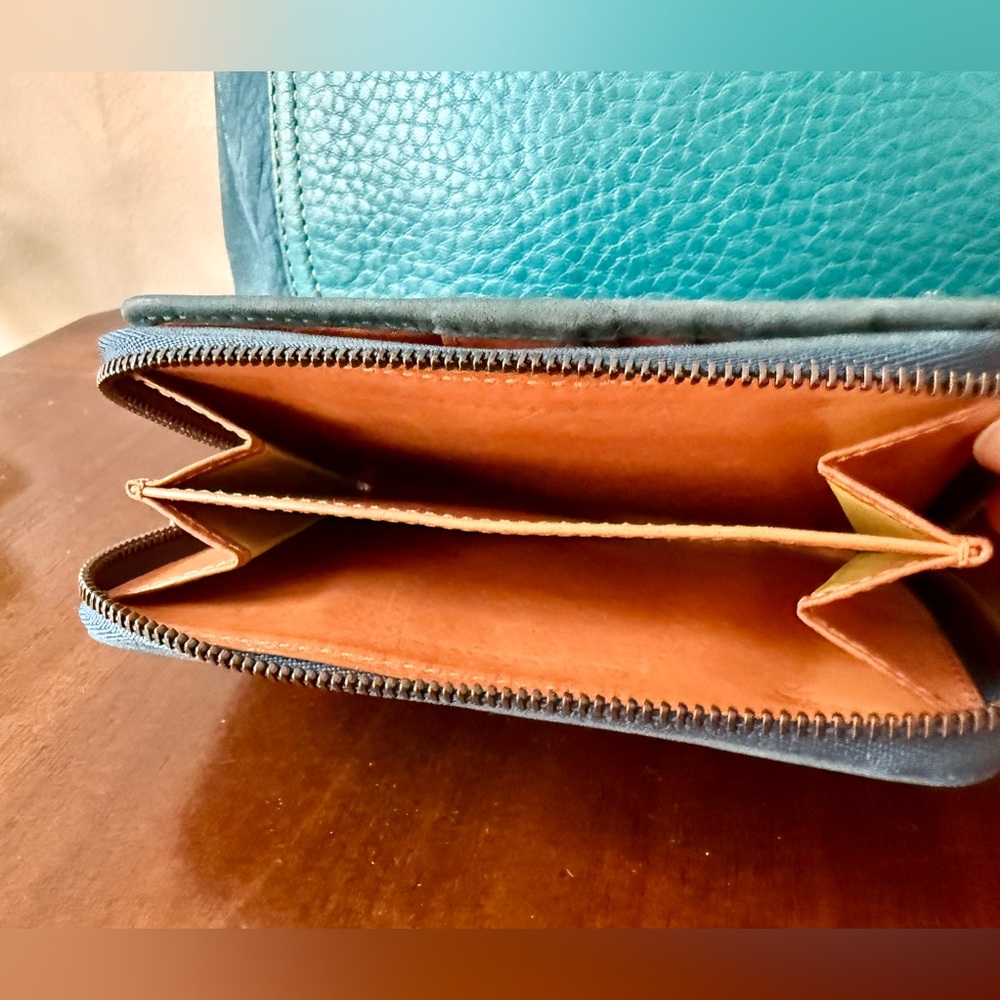 Vintage Coach Nubuc Chelsea Large Hobo in Teal and Compact Wallet - Picture 10 of 14